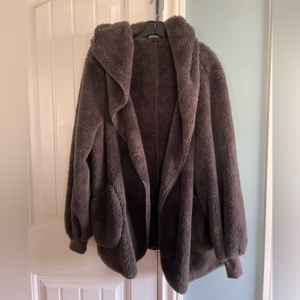 Women’s Zenana Forever Cozy Dark Gray Sherpa Jacket w/Hood L